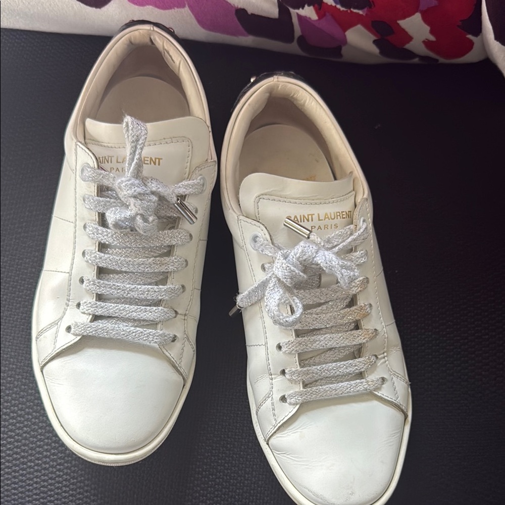 Saint Laurent White Sneakers Classic Low-Top Style